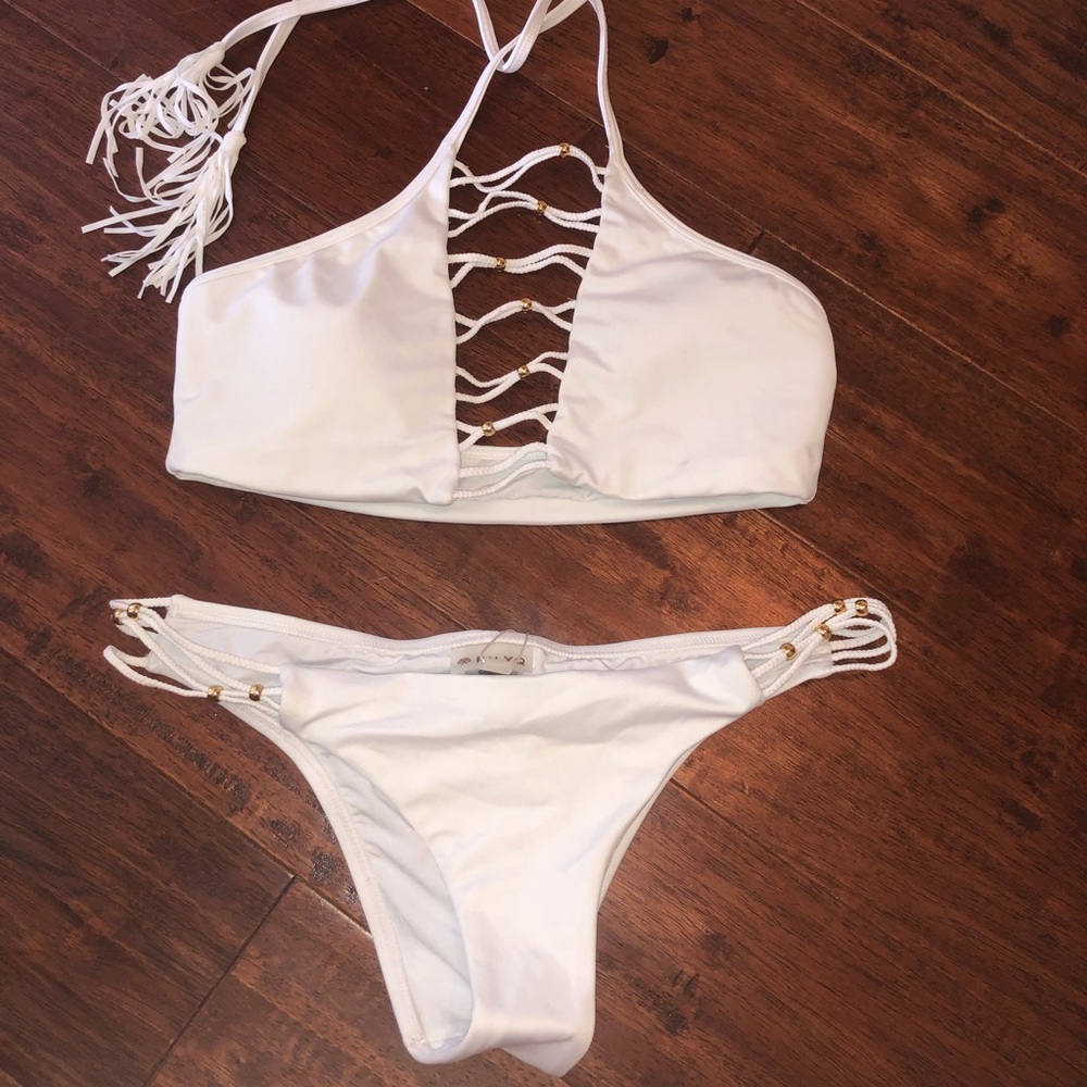 Pilyq White Bikini